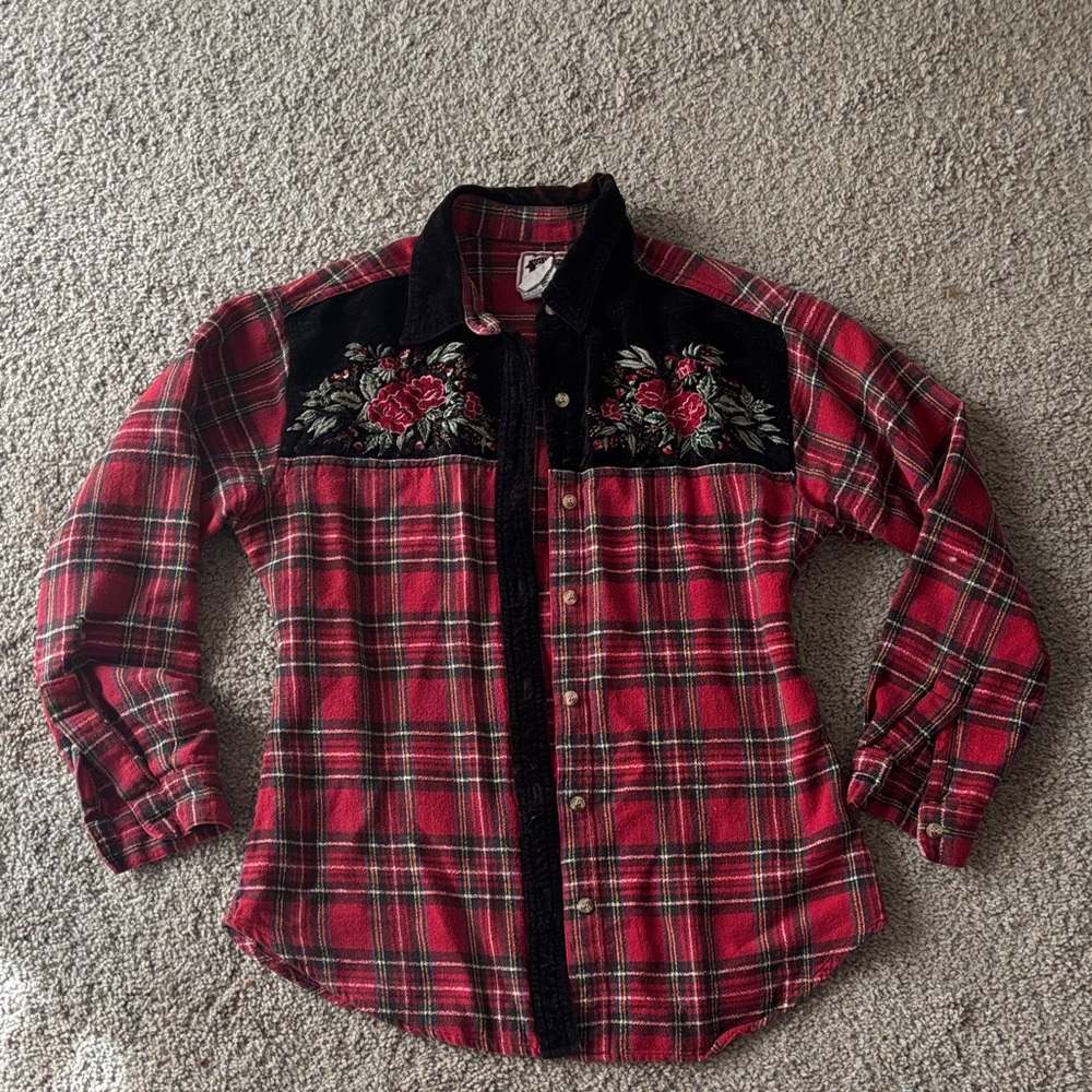 Vintage Solution Blues Slim Red and Black Plaid Shirt with Floral Embroidery